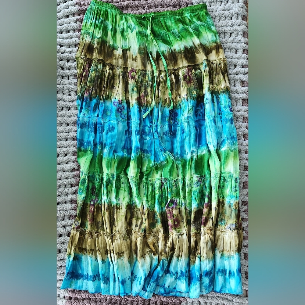 S.R. Fashion Tie-Dye Skirt